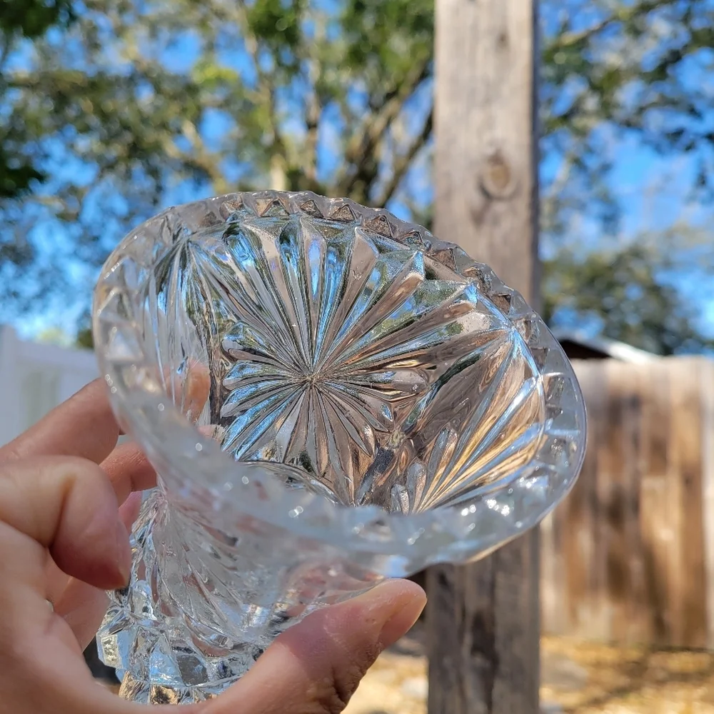 Vintage West Germany 24% Clear Cut Lead Crystal Pineapple Fan Bud Vase 5” Tall